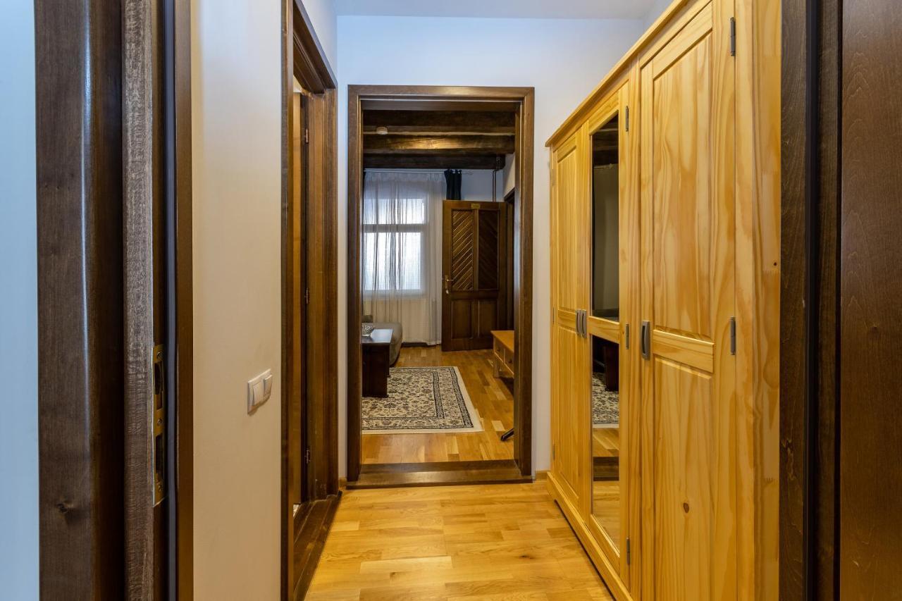Hotel Wood House Republicii Braşov Exterior foto