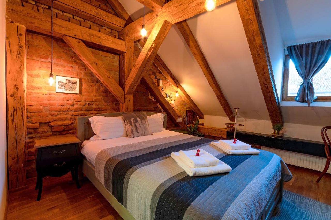 Hotel Wood House Republicii Braşov Exterior foto