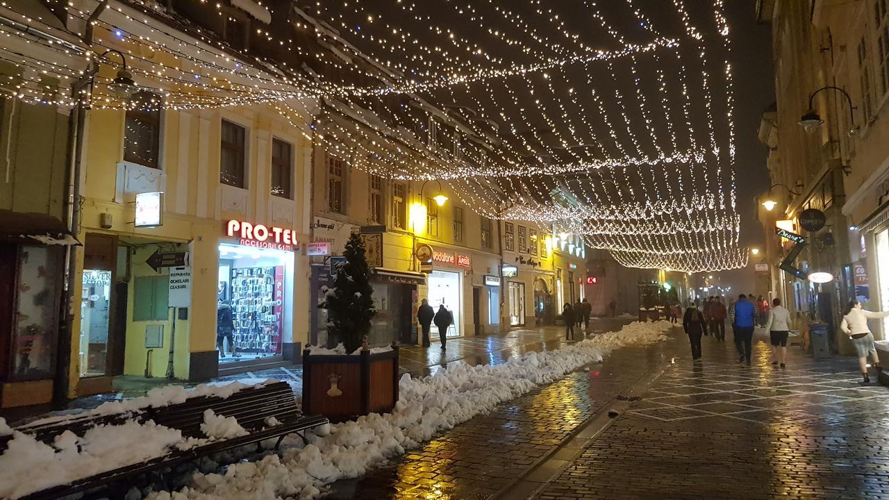 Hotel Wood House Republicii Braşov Exterior foto